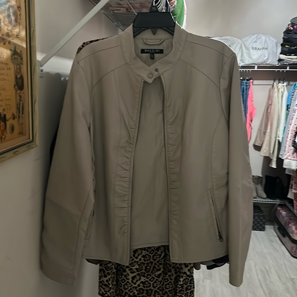 Ladies leather look and feel jacket - Picture 1 of 7